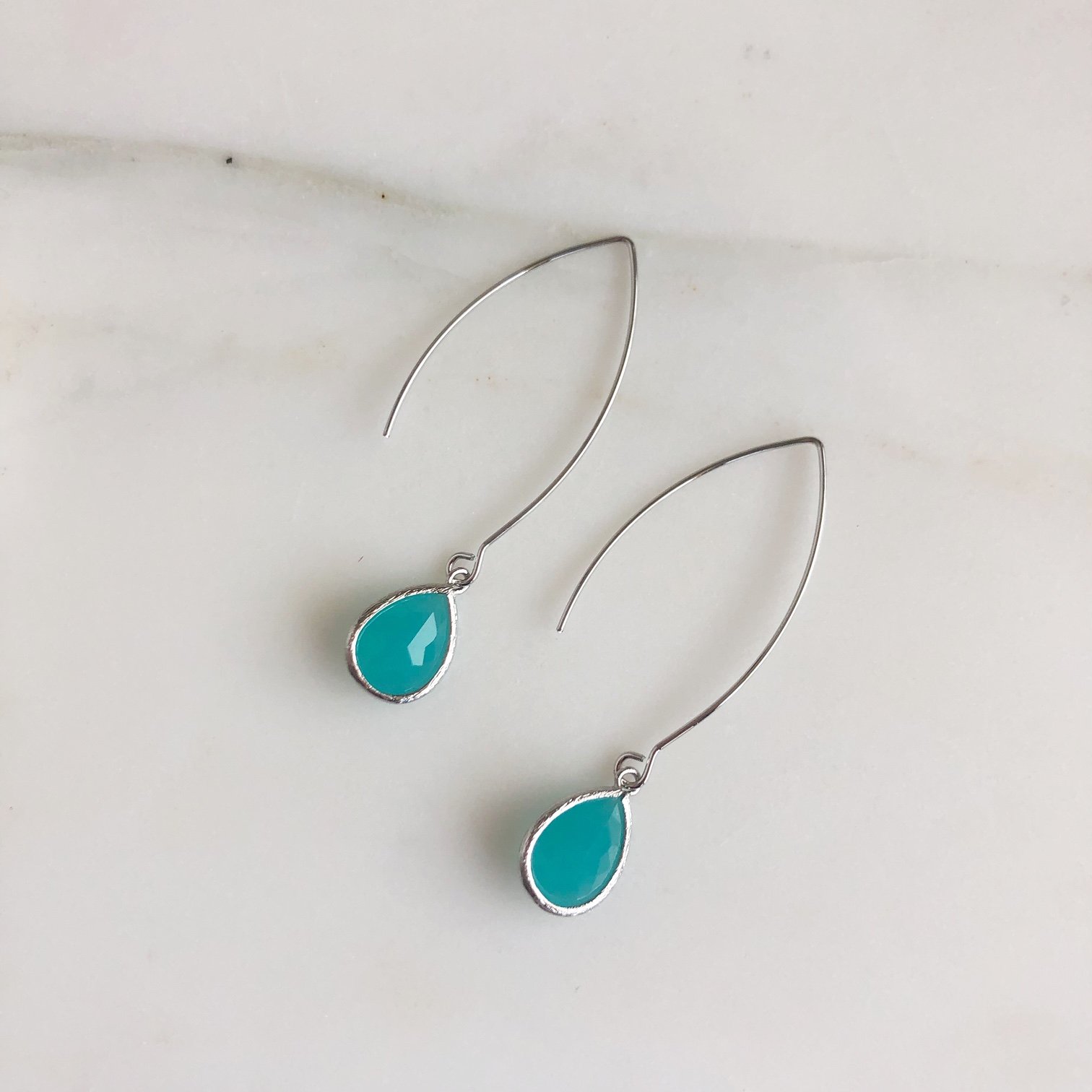 Exquisite Silver Teardrop Earrings in Turquoise Green